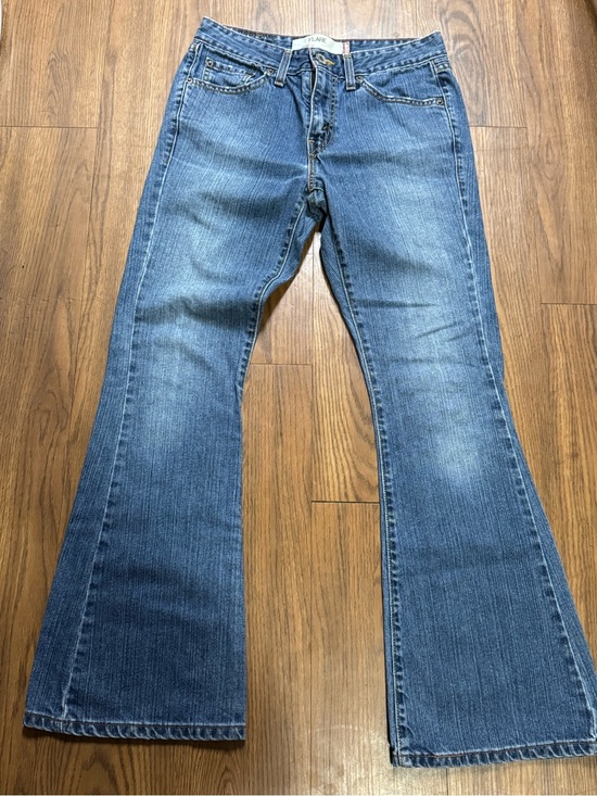 Levi's Denim - Levi's 519 Classic Blue Flare Boot Cut Jeans Y2K Casual School Weekend Vintage